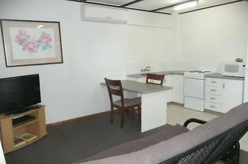 Ocean Breeze Apartments Bowen