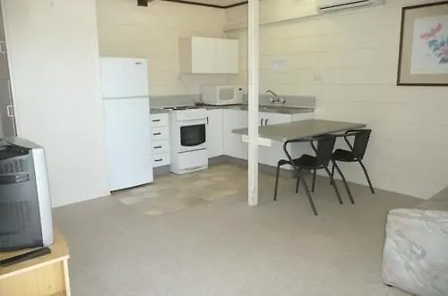 Ocean Breeze Apartments Bowen Australien
