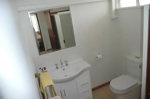 Ocean Breeze Apartments Bowen