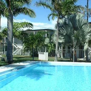 Apartment Ocean Breeze Units, Bowen